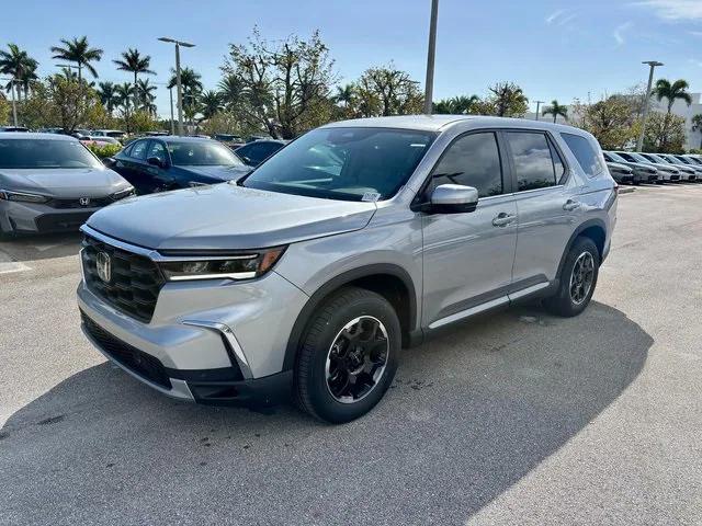 new 2025 Honda Pilot car, priced at $45,226