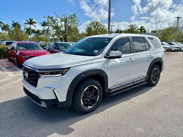 new 2025 Honda Pilot car, priced at $47,643