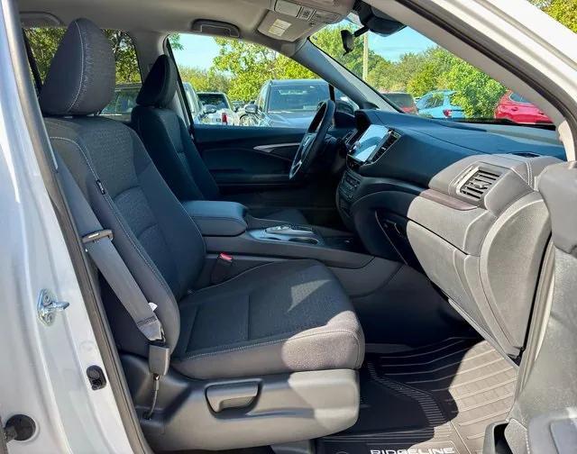 new 2025 Honda Ridgeline car, priced at $40,702