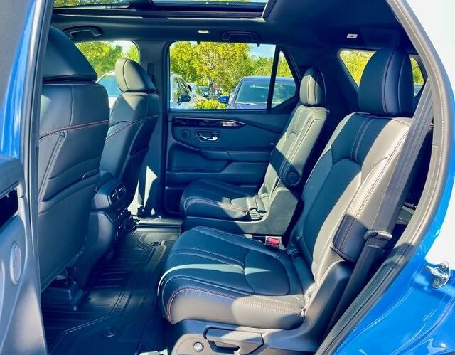 new 2025 Honda Pilot car, priced at $48,734