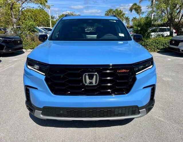 new 2025 Honda Pilot car, priced at $48,734