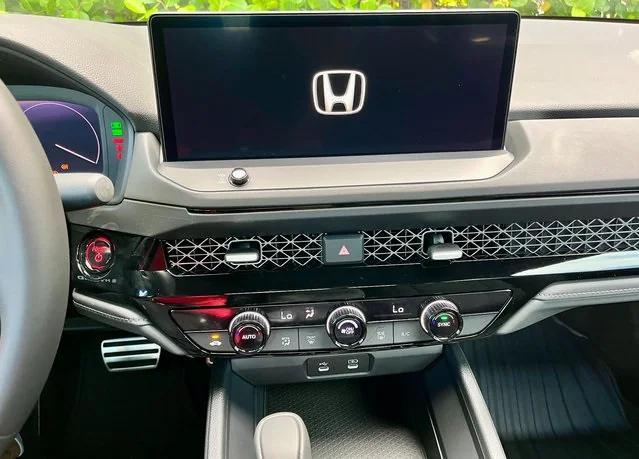 new 2024 Honda Accord Hybrid car, priced at $33,384