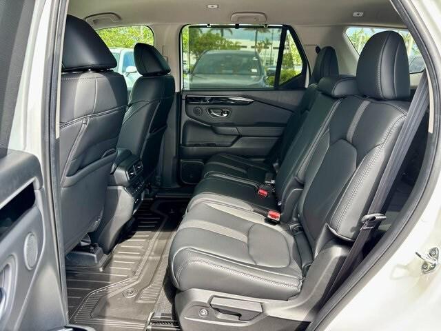 new 2025 Honda Pilot car, priced at $46,219