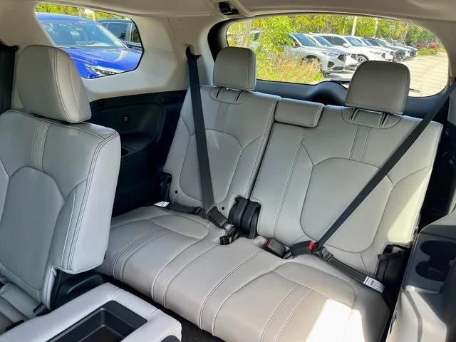 new 2025 Honda Pilot car, priced at $43,374