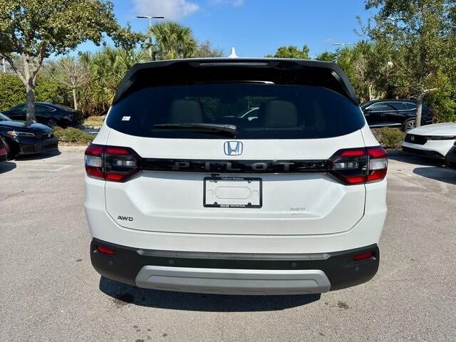 new 2025 Honda Pilot car, priced at $44,801