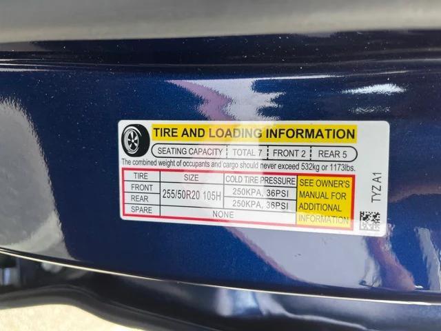 used 2022 Acura MDX car, priced at $35,885