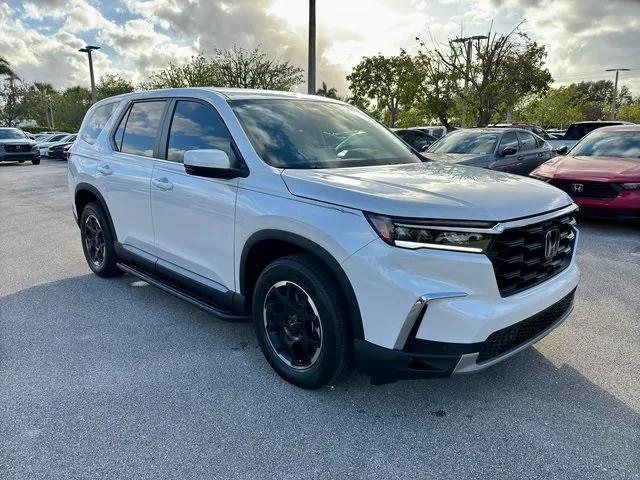 new 2025 Honda Pilot car, priced at $48,054