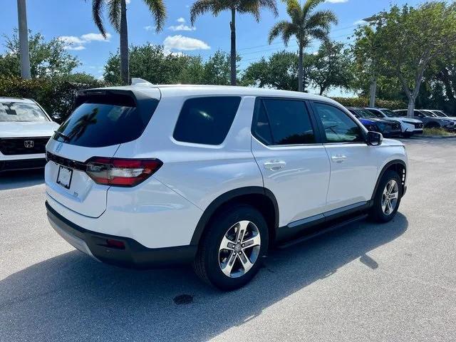 new 2025 Honda Pilot car, priced at $43,374