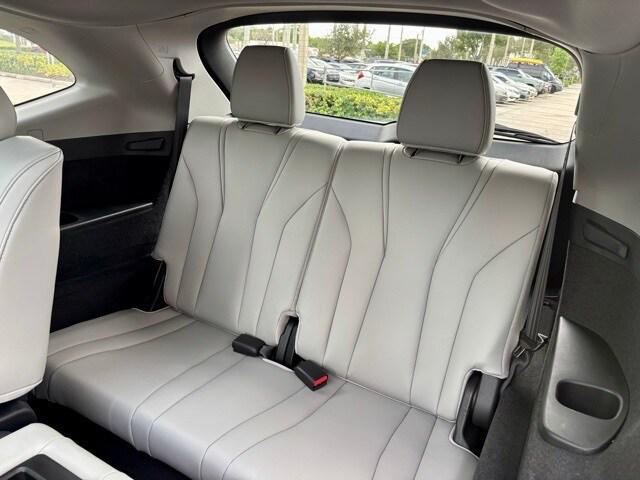 used 2023 Acura MDX car, priced at $37,666