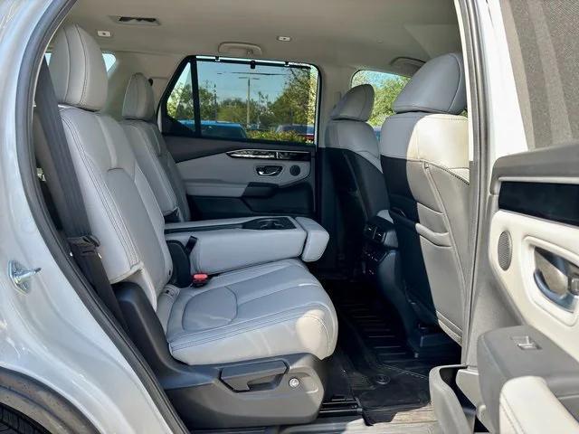 new 2025 Honda Pilot car, priced at $46,471