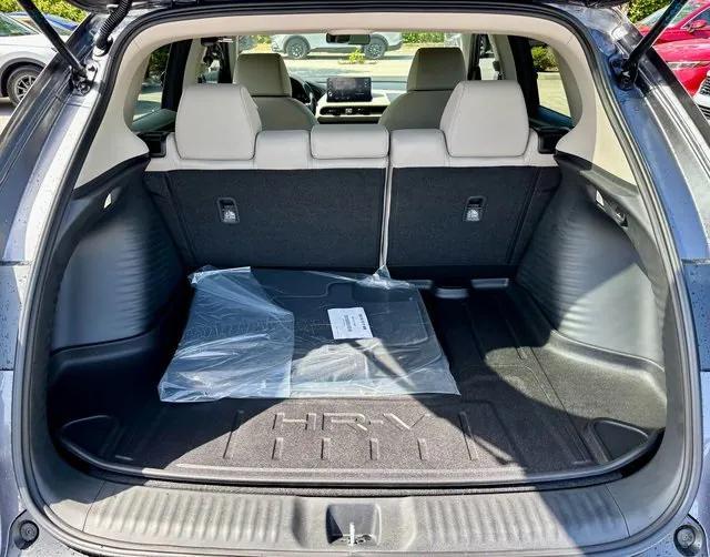 new 2026 Honda HR-V car, priced at $28,052