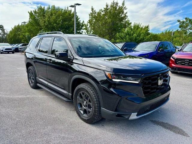new 2025 Honda Pilot car, priced at $48,308