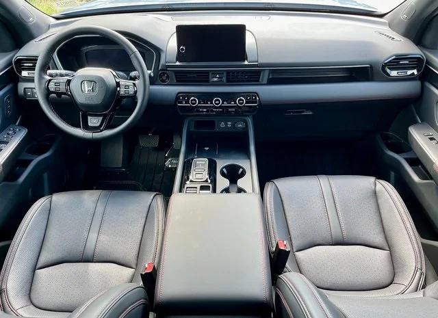 new 2025 Honda Pilot car, priced at $52,151