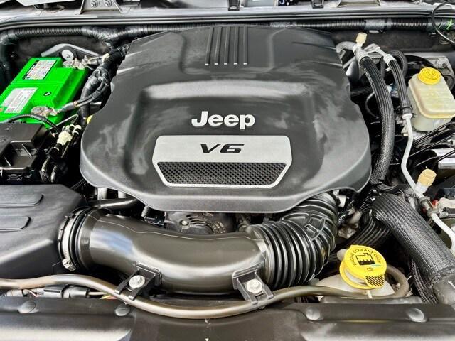 used 2015 Jeep Wrangler Unlimited car, priced at $19,901