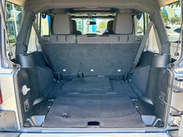 used 2015 Jeep Wrangler Unlimited car, priced at $19,901