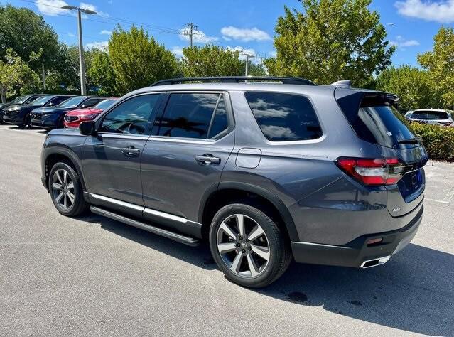 new 2025 Honda Pilot car, priced at $45,451