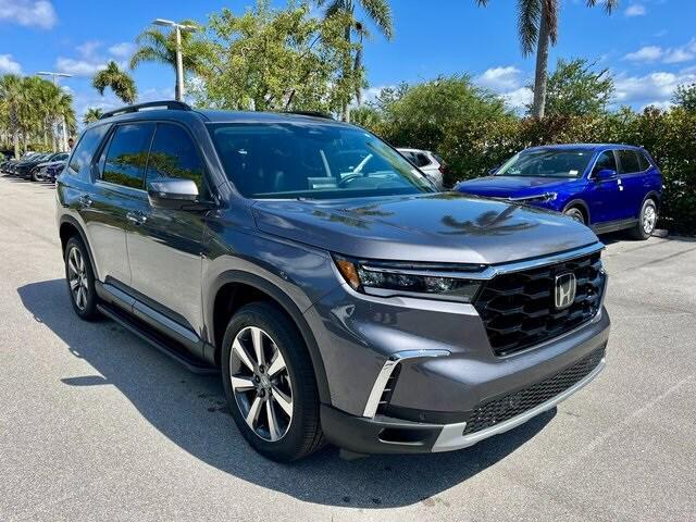 new 2025 Honda Pilot car, priced at $45,451