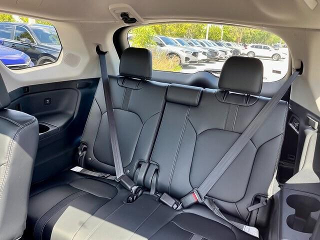 new 2025 Honda Pilot car, priced at $45,451