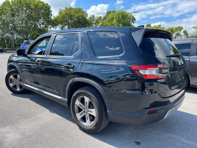 used 2023 Honda Pilot car, priced at $33,442