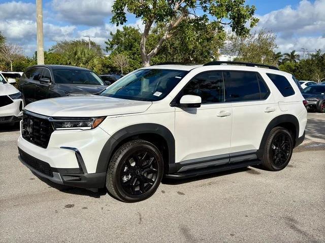 new 2025 Honda Pilot car, priced at $50,690