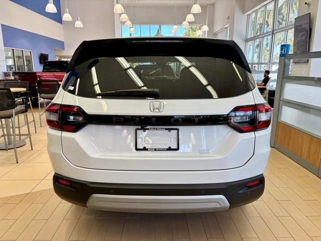 new 2025 Honda Pilot car, priced at $44,520
