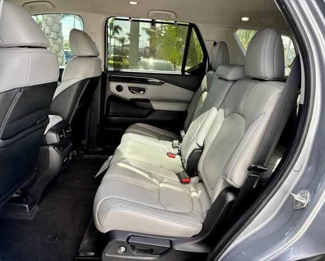 used 2023 Honda Pilot car, priced at $33,982