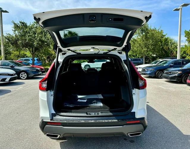 new 2025 Honda CR-V Hybrid car, priced at $37,607