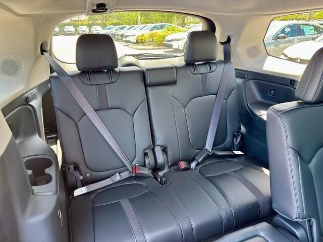 new 2025 Honda Pilot car, priced at $47,141
