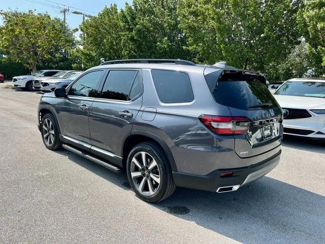 new 2025 Honda Pilot car, priced at $49,968