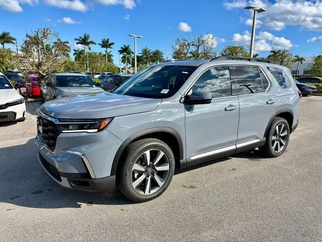 new 2025 Honda Pilot car, priced at $49,354