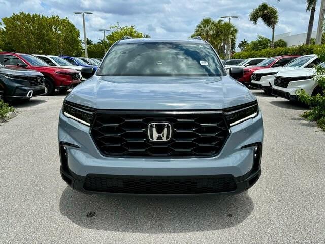 new 2025 Honda Pilot car, priced at $42,234