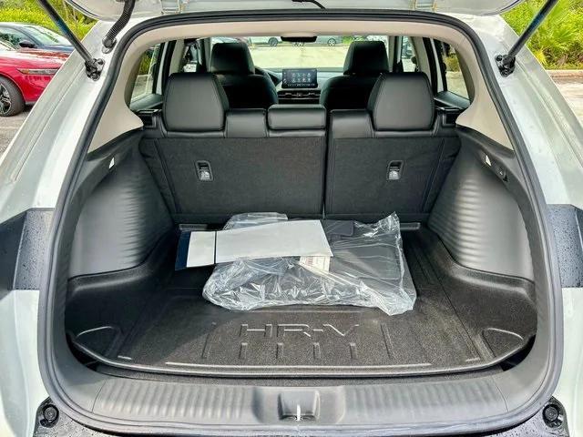 new 2025 Honda HR-V car, priced at $30,012