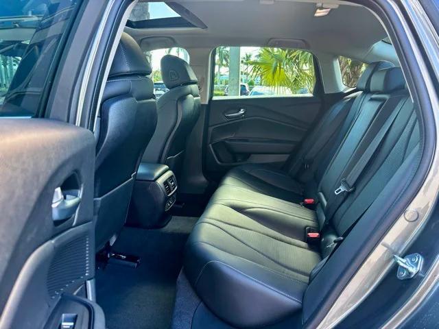 used 2025 Acura TLX car, priced at $35,903