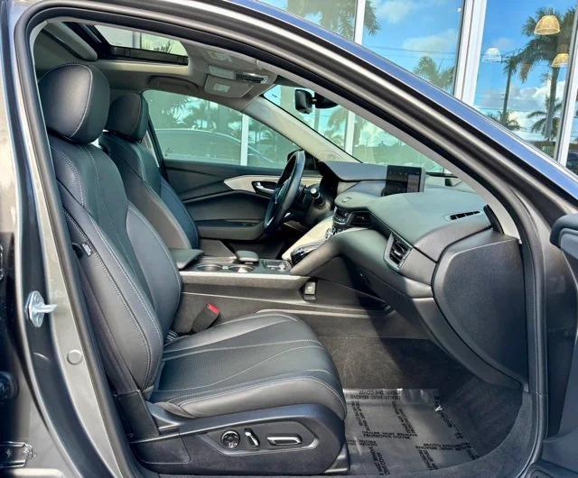 used 2025 Acura TLX car, priced at $35,903