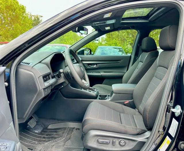 new 2025 Honda CR-V Hybrid car, priced at $34,499