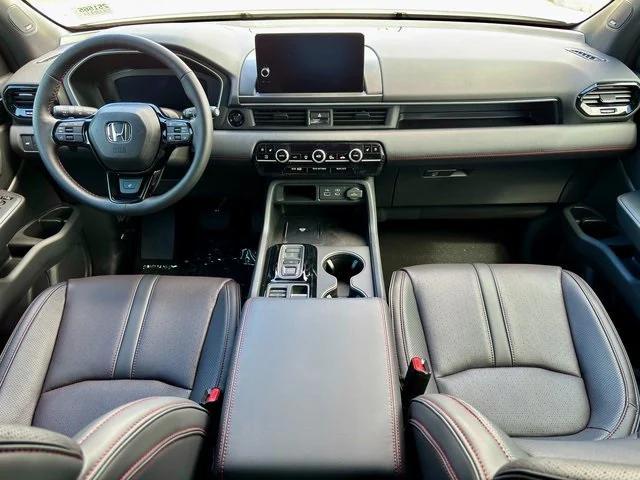 new 2025 Honda Pilot car, priced at $52,106