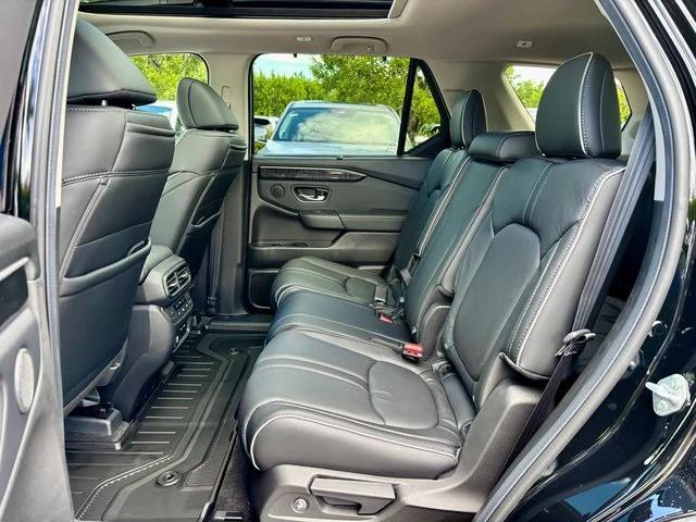 new 2025 Honda Pilot car, priced at $50,344