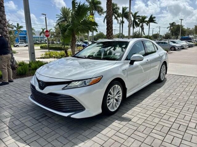 used 2019 Toyota Camry Hybrid car, priced at $23,765