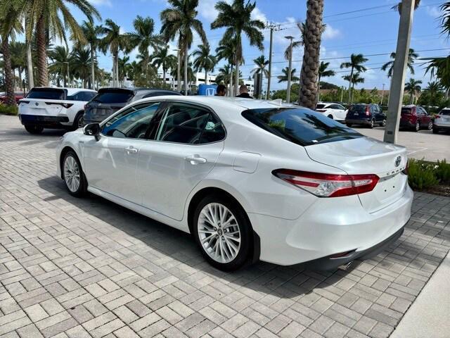 used 2019 Toyota Camry Hybrid car, priced at $23,765