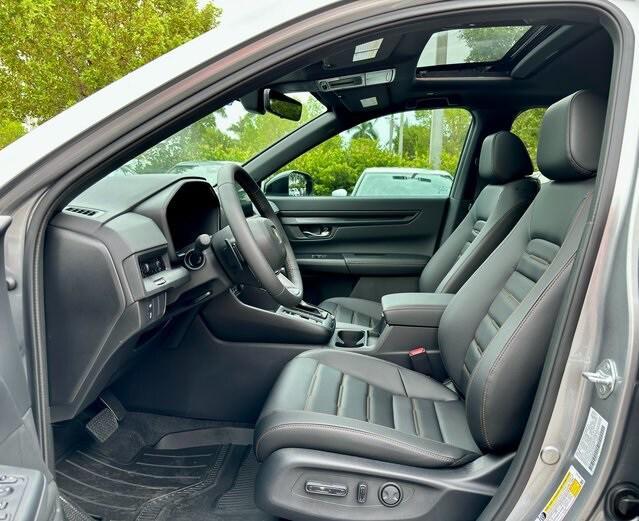 new 2025 Honda CR-V Hybrid car, priced at $37,176
