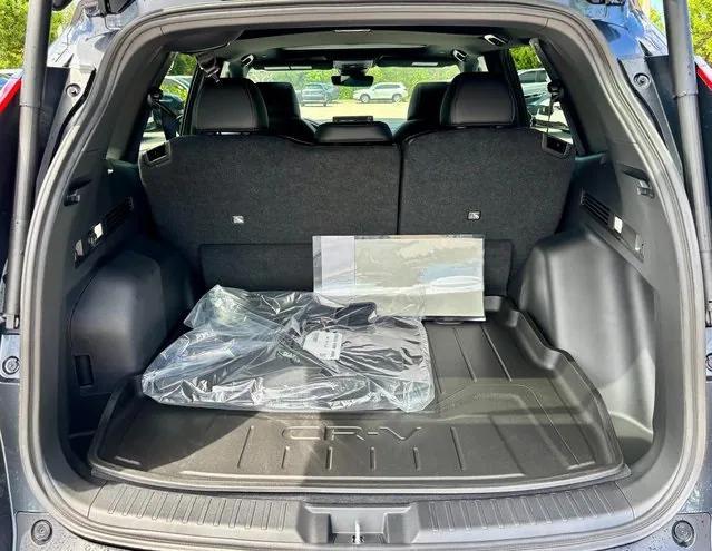 new 2026 Honda CR-V Hybrid car, priced at $40,175