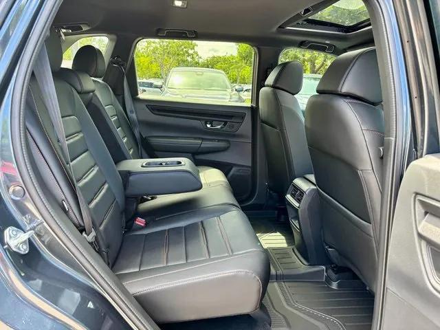 new 2026 Honda CR-V Hybrid car, priced at $40,175