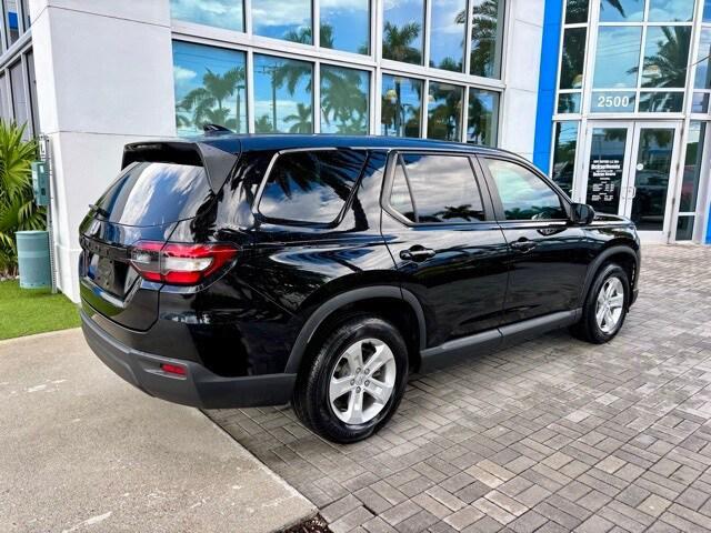 used 2023 Honda Pilot car, priced at $22,277