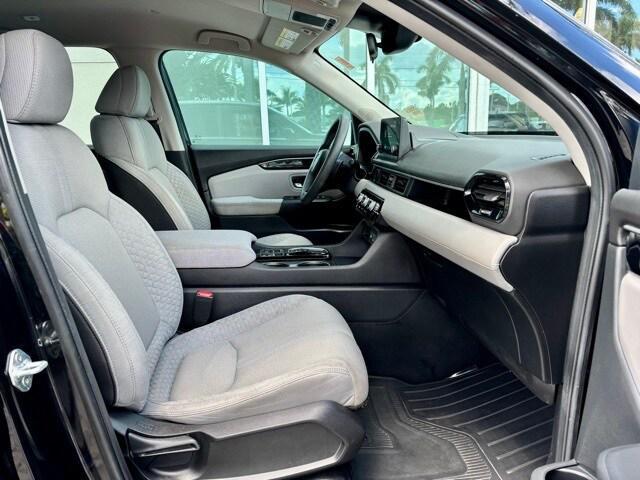 used 2023 Honda Pilot car, priced at $22,277