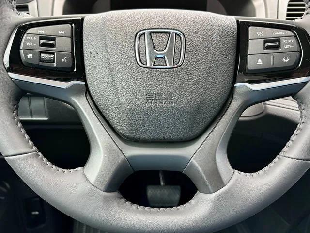 new 2026 Honda Odyssey car, priced at $42,319