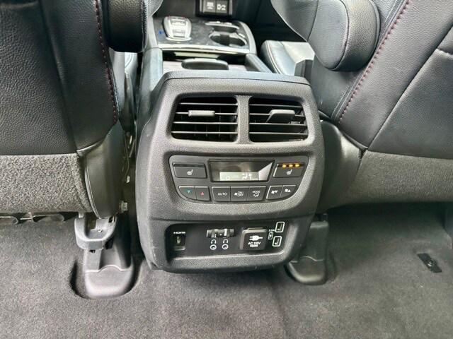 used 2020 Honda Pilot car, priced at $27,990