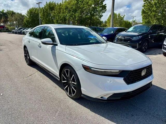 new 2025 Honda Accord Hybrid car, priced at $37,996