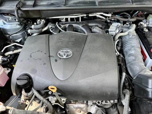 used 2020 Toyota Highlander car, priced at $31,222
