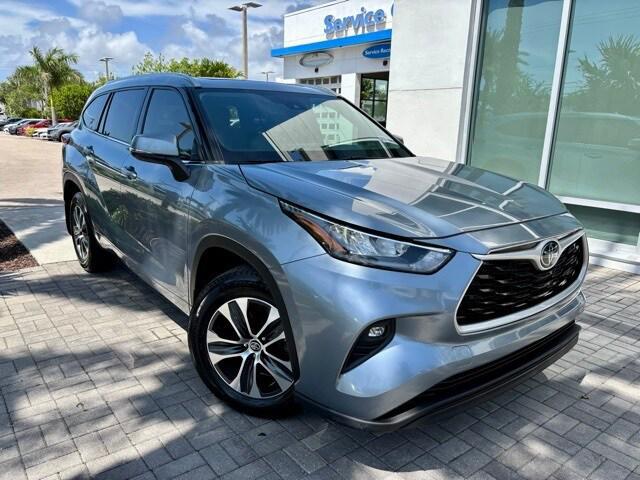 used 2020 Toyota Highlander car, priced at $31,222