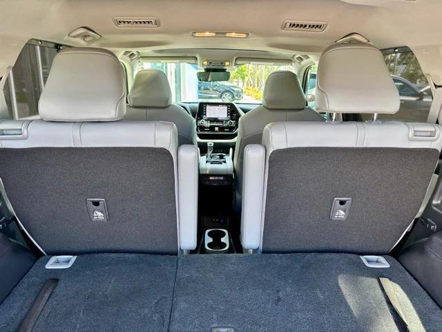 used 2020 Toyota Highlander car, priced at $31,222